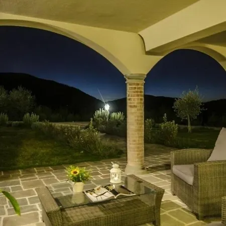Villa Cerreta Villa *